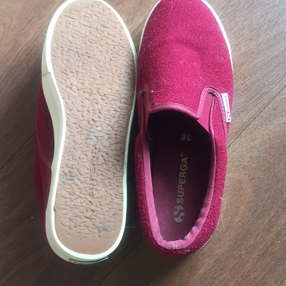 Superga cherry red slip on - Picture 3 of 4